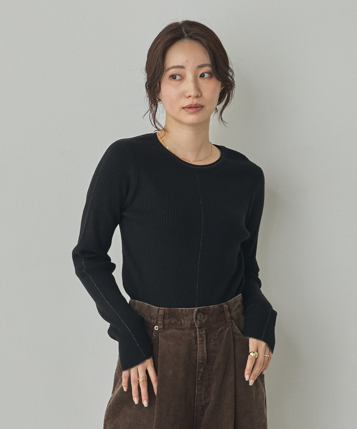 [ANTI-STATIC] YAWAMOCHI YARN WITH SEQUINS CREW-NECK KNIT