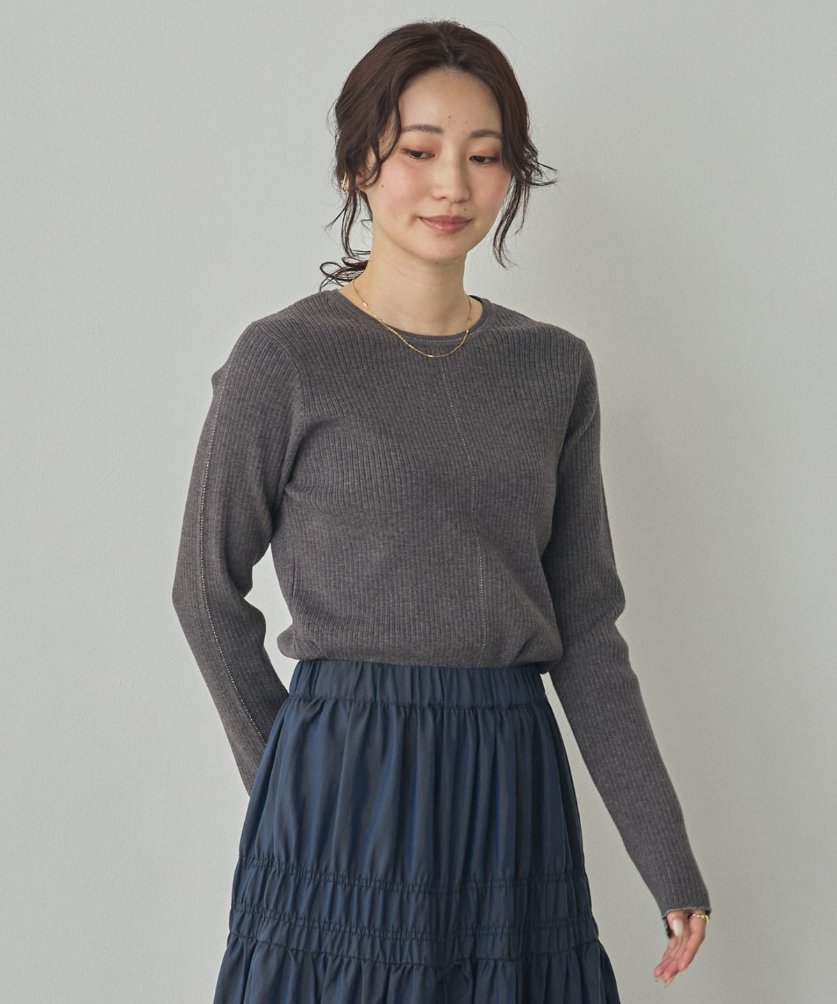 [ANTI-STATIC] YAWAMOCHI YARN WITH SEQUINS CREW-NECK KNIT