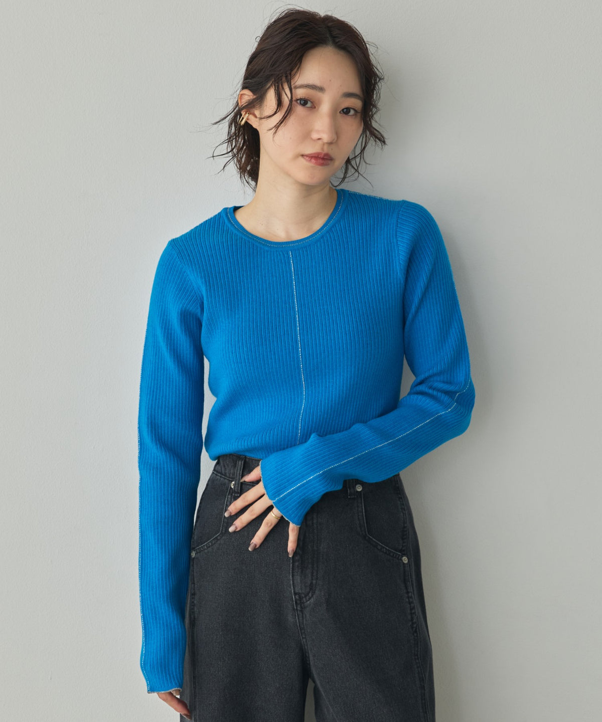 [ANTI-STATIC] YAWAMOCHI YARN WITH SEQUINS CREW-NECK KNIT