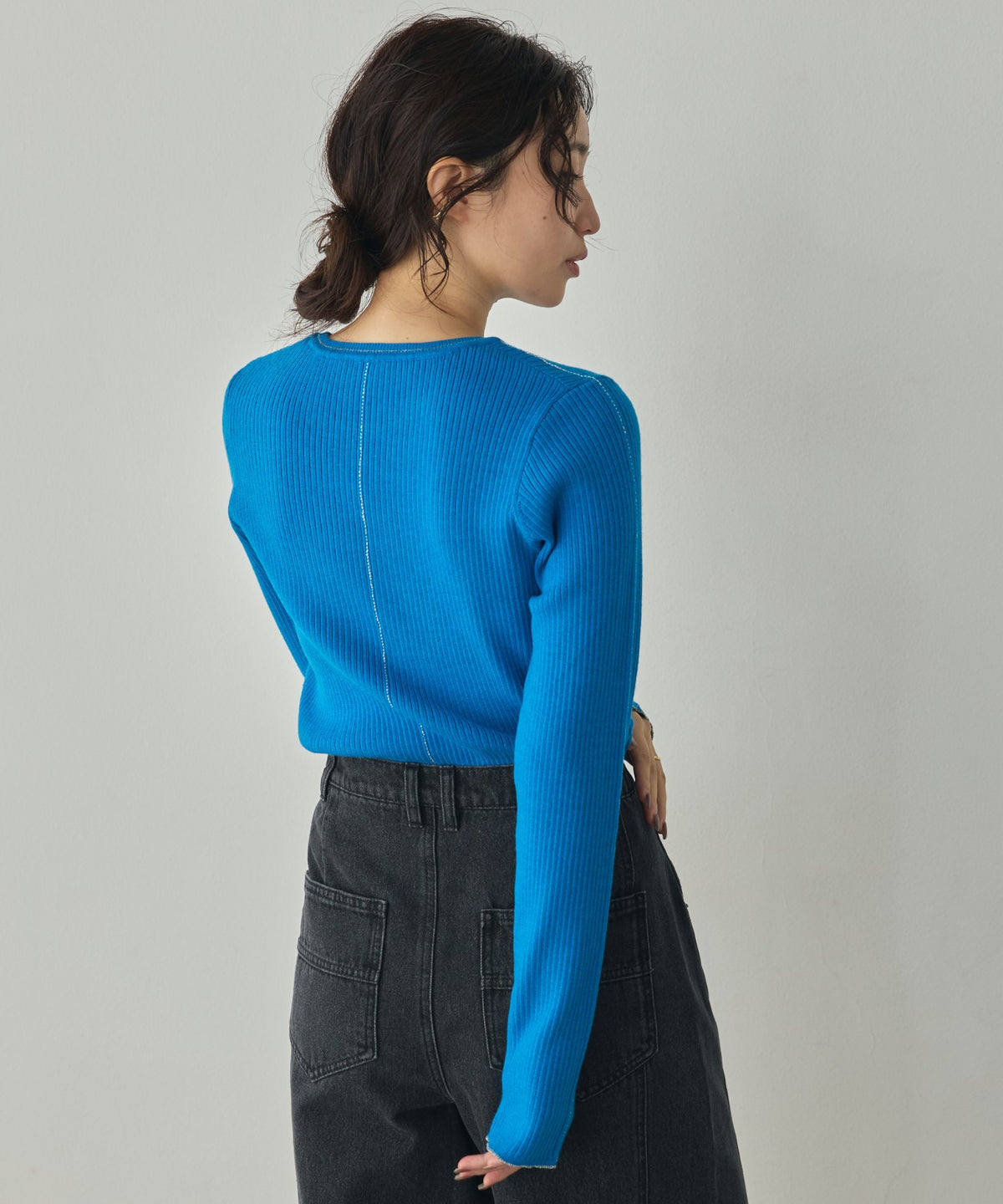 [ANTI-STATIC] YAWAMOCHI YARN WITH SEQUINS CREW-NECK KNIT