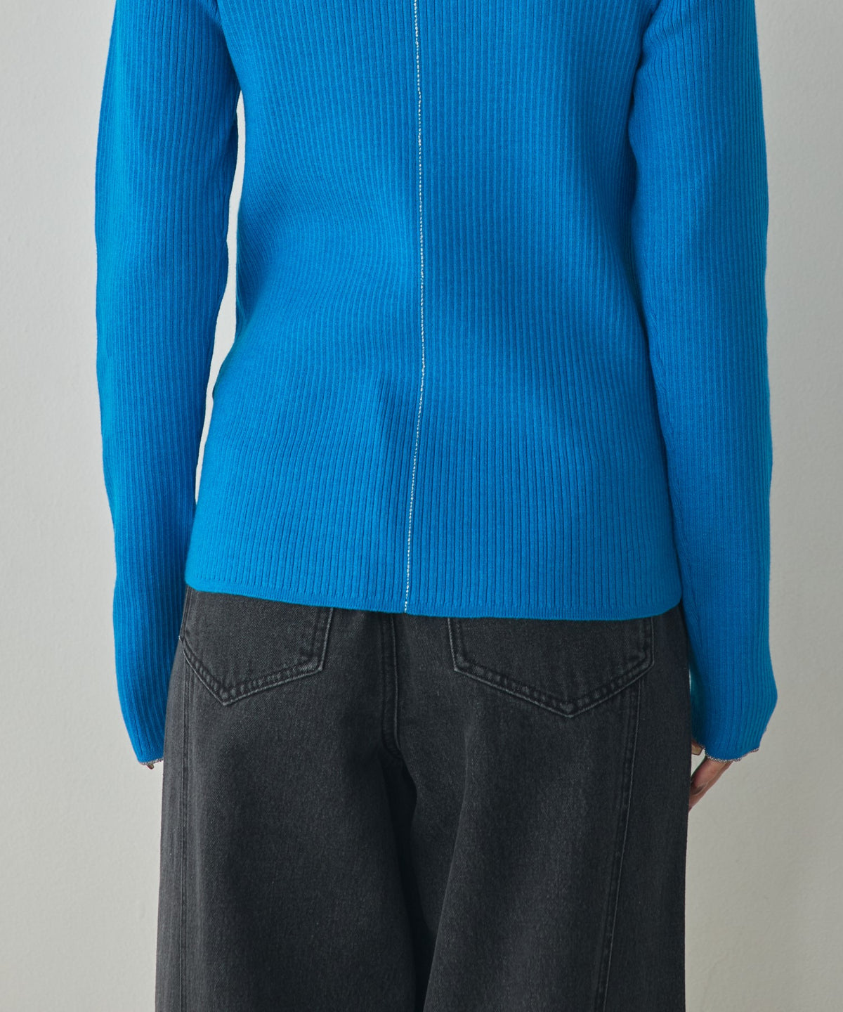 [ANTI-STATIC] YAWAMOCHI YARN WITH SEQUINS CREW-NECK KNIT