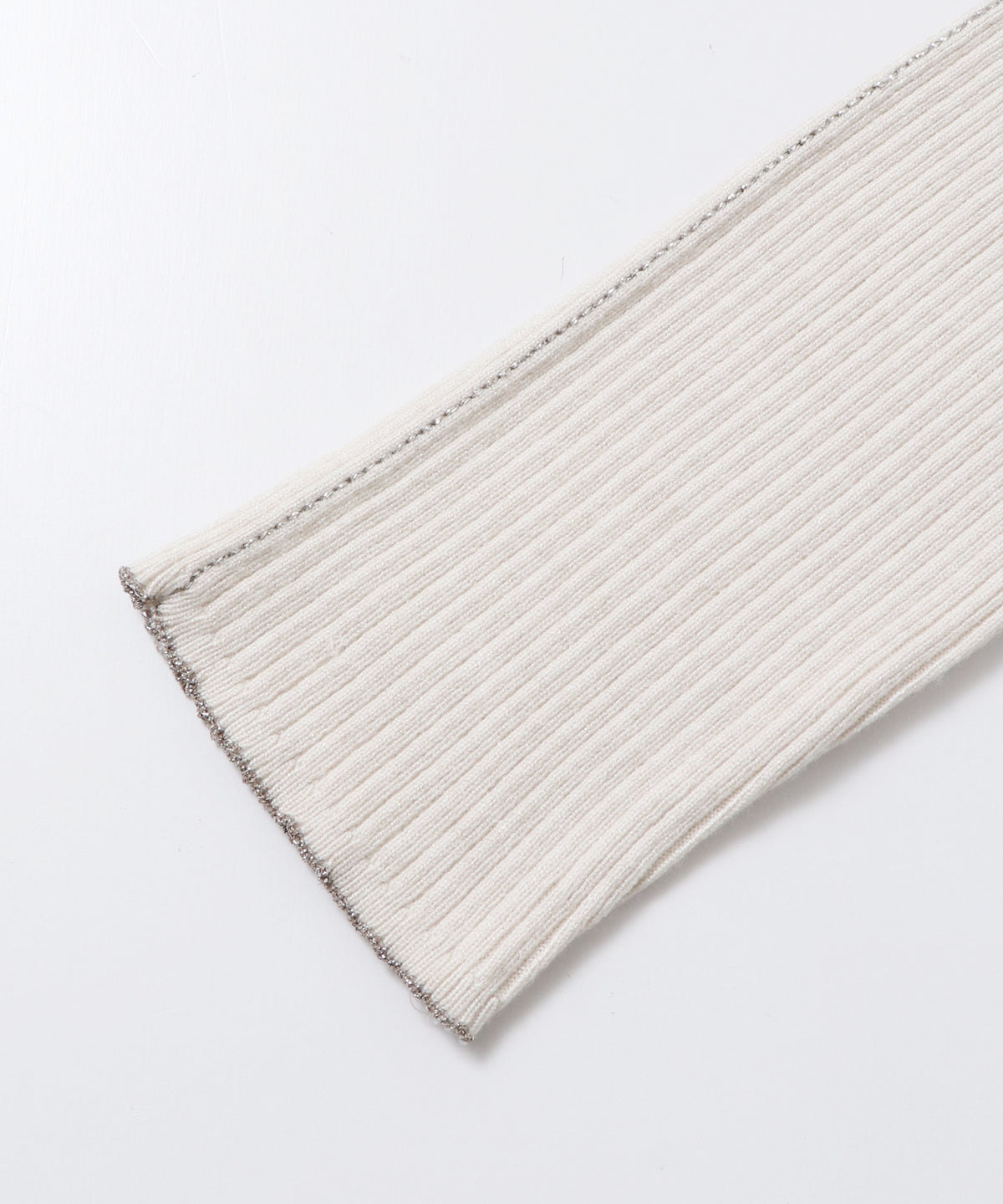 [ANTI-STATIC] YAWAMOCHI YARN WITH SEQUINS CREW-NECK KNIT