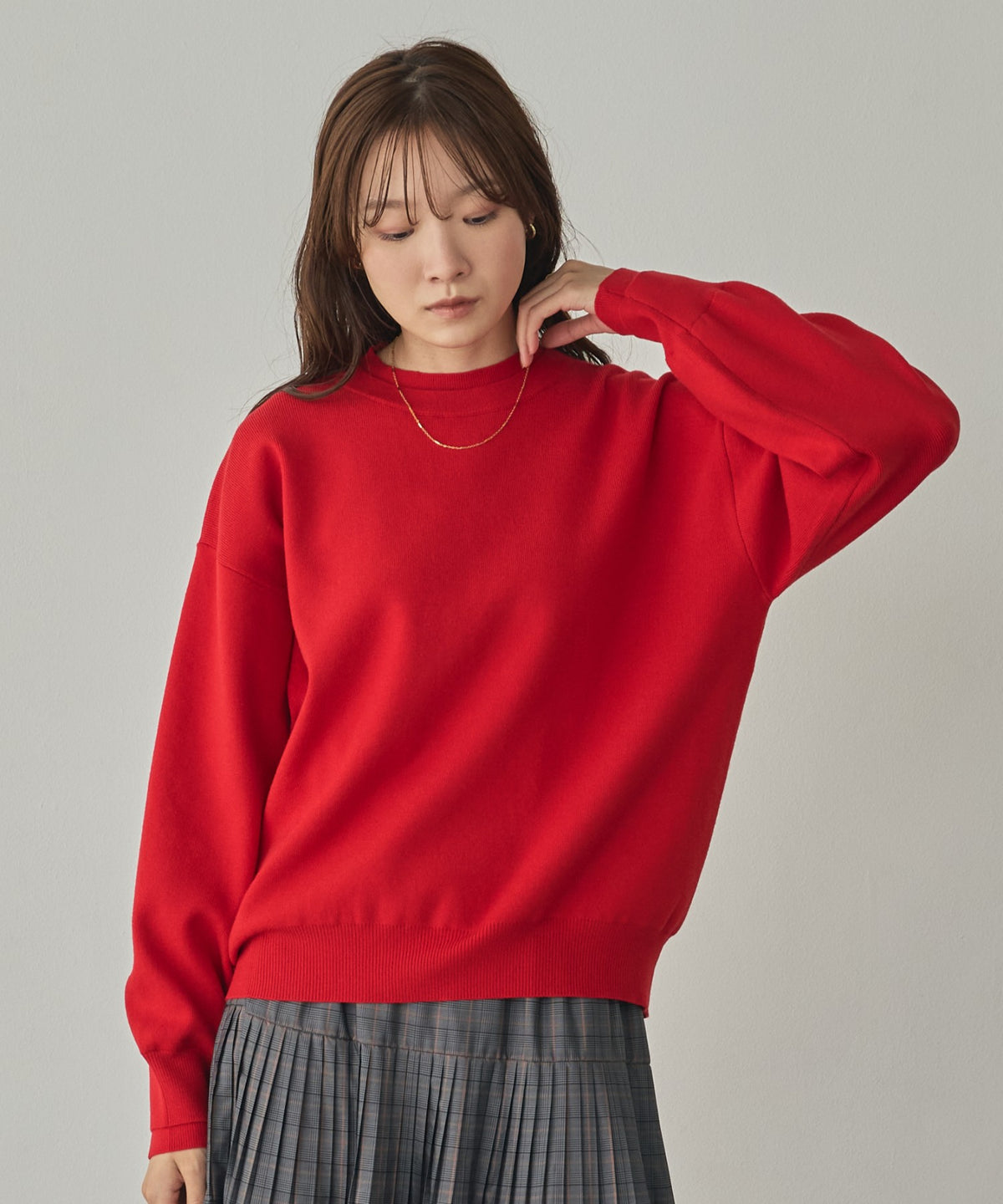 [ANTI-STATIC] YAWAMOCHI YARN CREW-NECK COLOR-BLOCK LAYERED KNIT