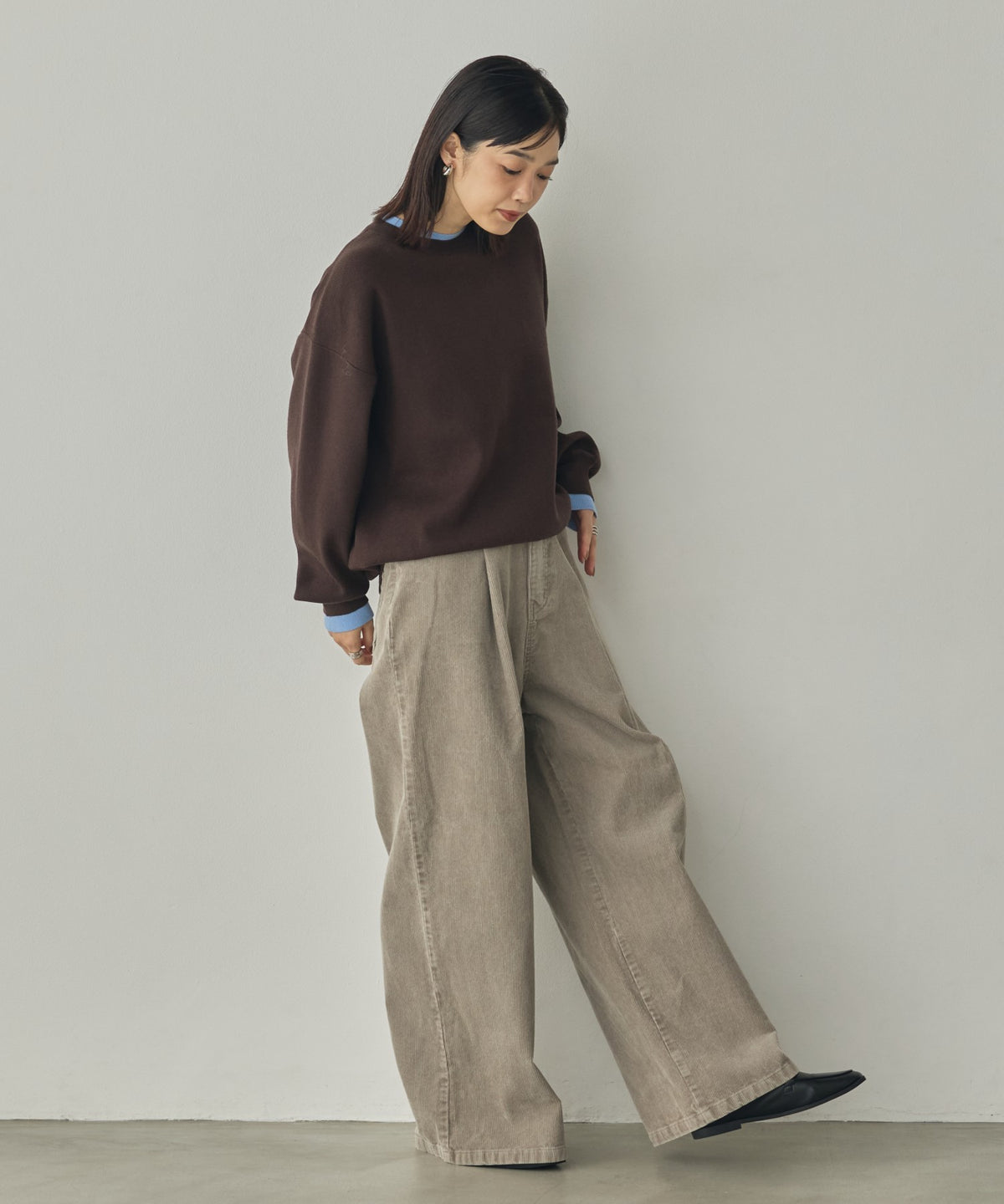 [ANTI-STATIC] YAWAMOCHI YARN CREW-NECK COLOR-BLOCK LAYERED KNIT