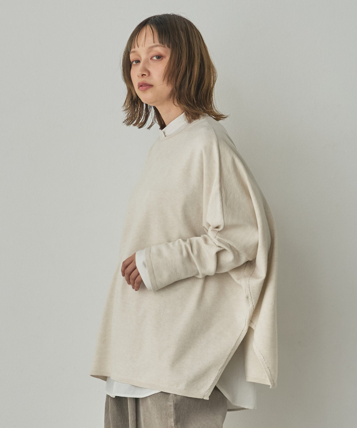 [ANTI-STATIC] SOFT AND PUFFY YARN OVER-THE-SHOULDER DOLMAN KNIT