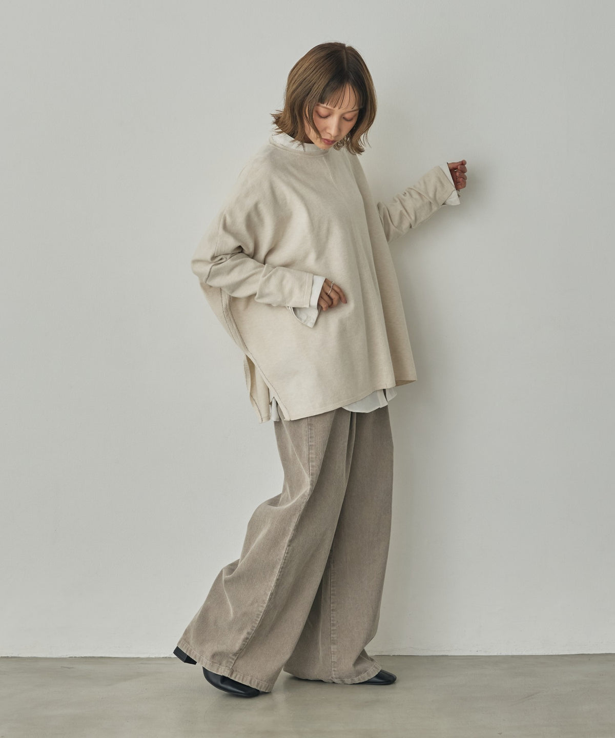 [ANTI-STATIC] SOFT AND PUFFY YARN OVER-THE-SHOULDER DOLMAN KNIT