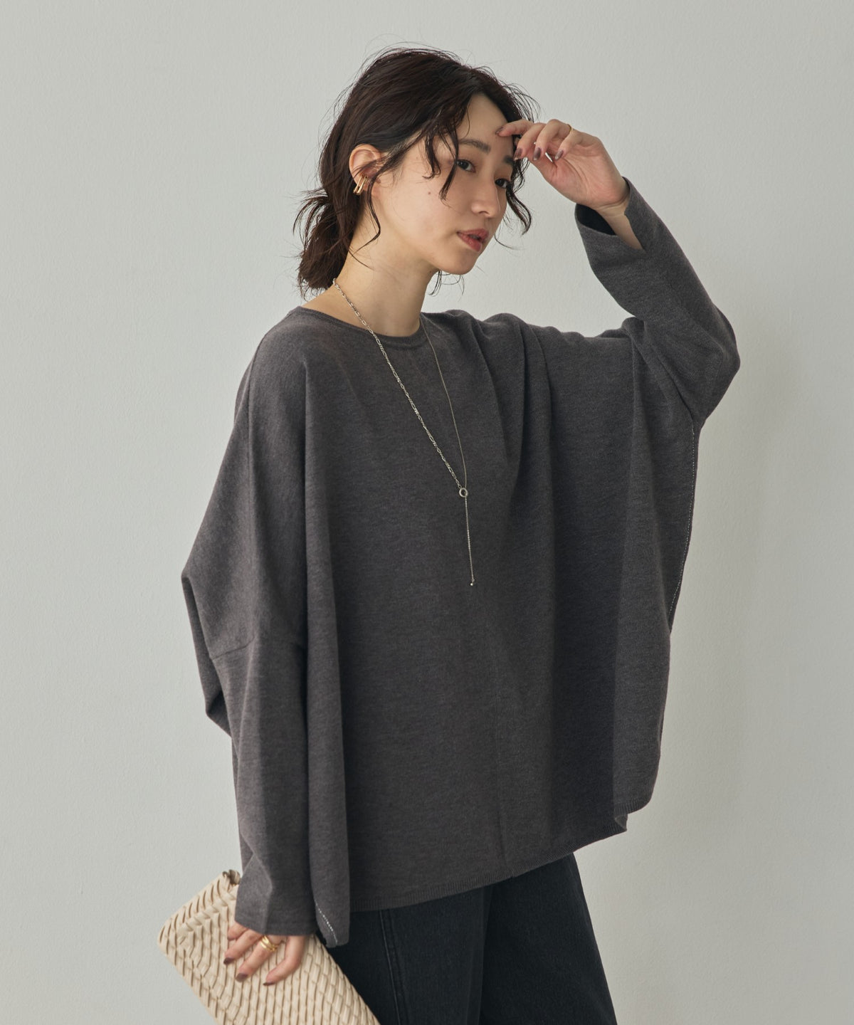 [ANTI-STATIC] SOFT AND PUFFY YARN OVER-THE-SHOULDER DOLMAN KNIT