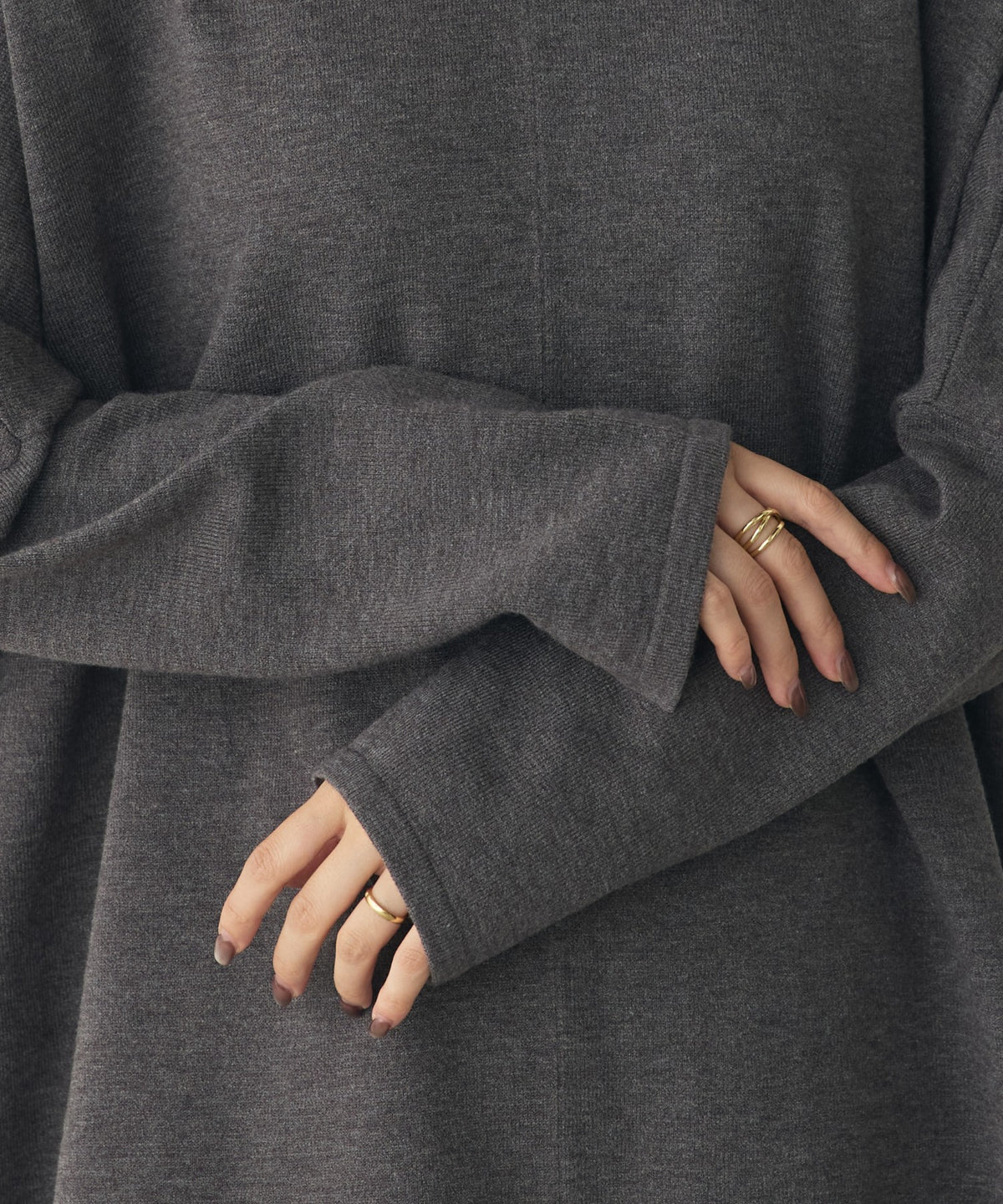 [ANTI-STATIC] SOFT AND PUFFY YARN OVER-THE-SHOULDER DOLMAN KNIT