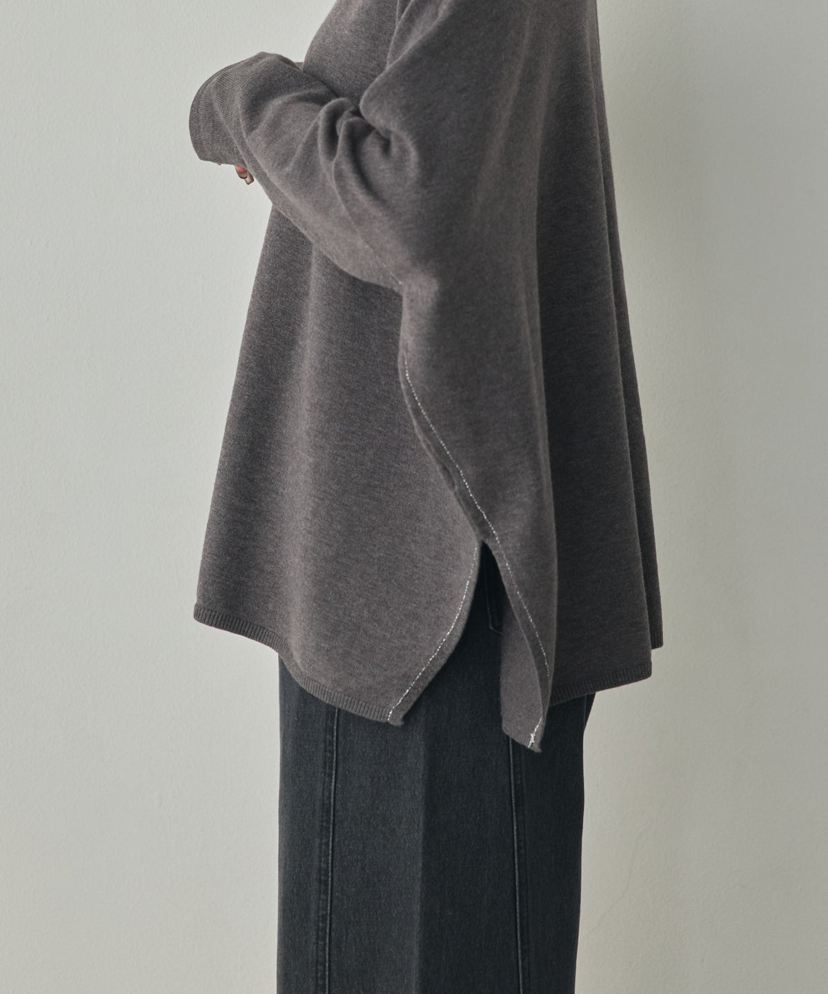 [ANTI-STATIC] SOFT AND PUFFY YARN OVER-THE-SHOULDER DOLMAN KNIT