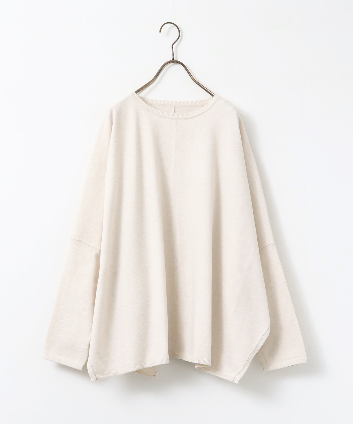 [ANTI-STATIC] SOFT AND PUFFY YARN OVER-THE-SHOULDER DOLMAN KNIT