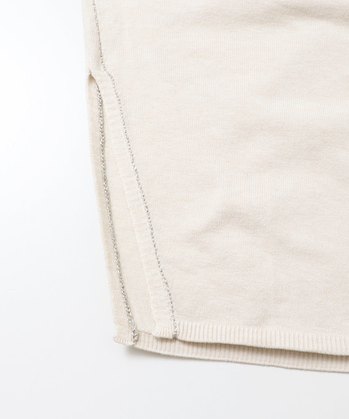 [ANTI-STATIC] SOFT AND PUFFY YARN OVER-THE-SHOULDER DOLMAN KNIT