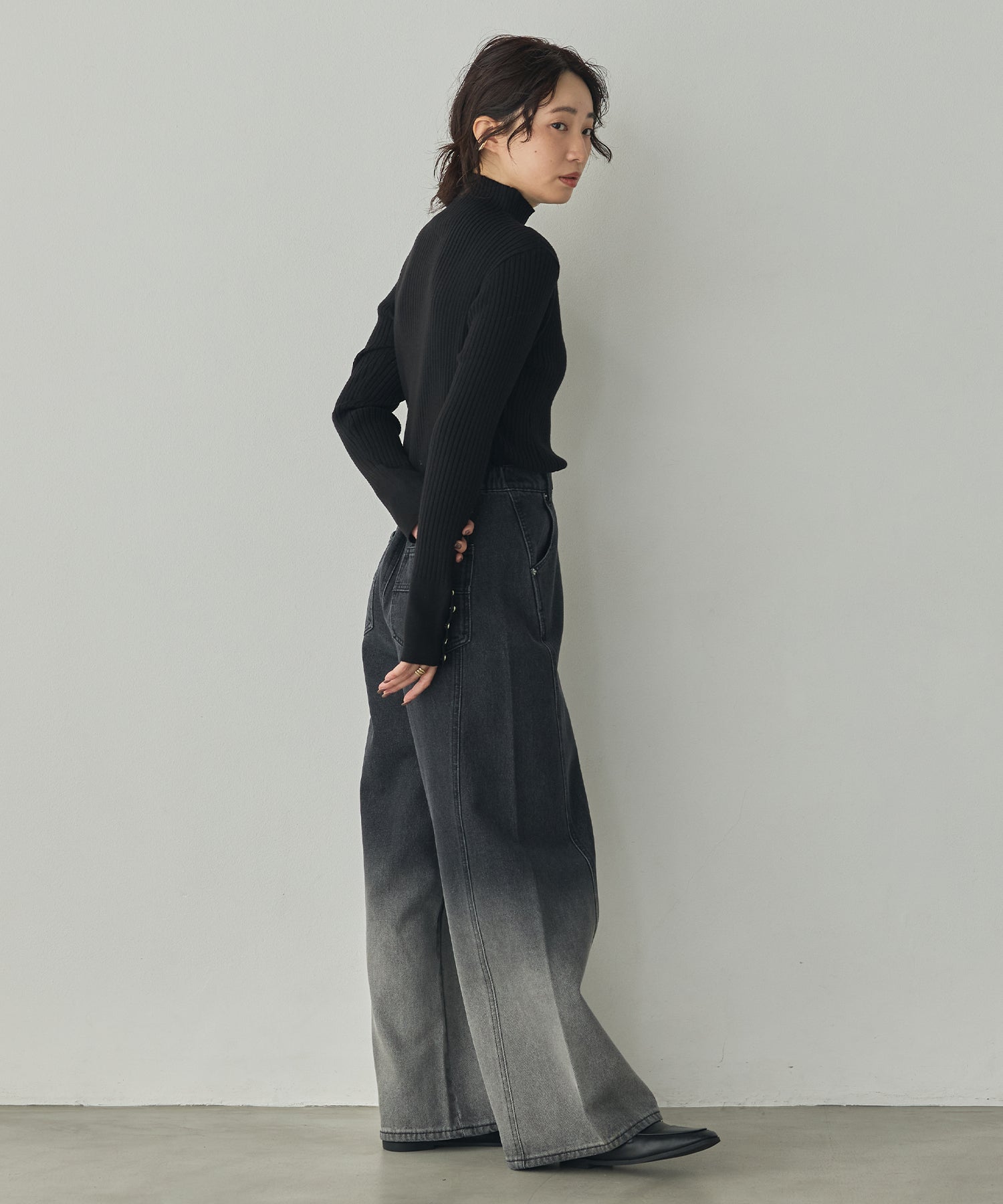 [PRE-ORDER][ANTI-STATIC] YAWAMOCHI YARN TURTLENECK JUMPER