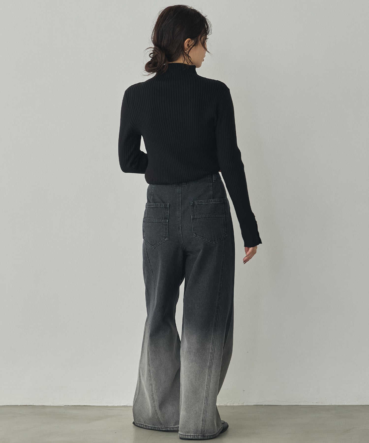 [PRE-ORDER][ANTI-STATIC] YAWAMOCHI YARN TURTLENECK JUMPER