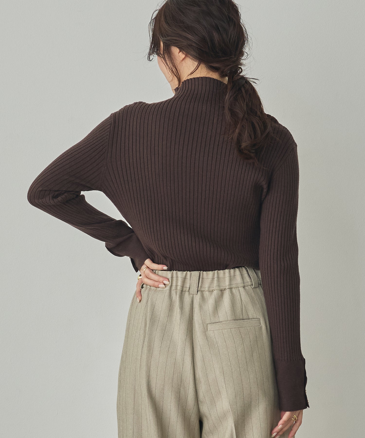 [PRE-ORDER][ANTI-STATIC] YAWAMOCHI YARN TURTLENECK JUMPER