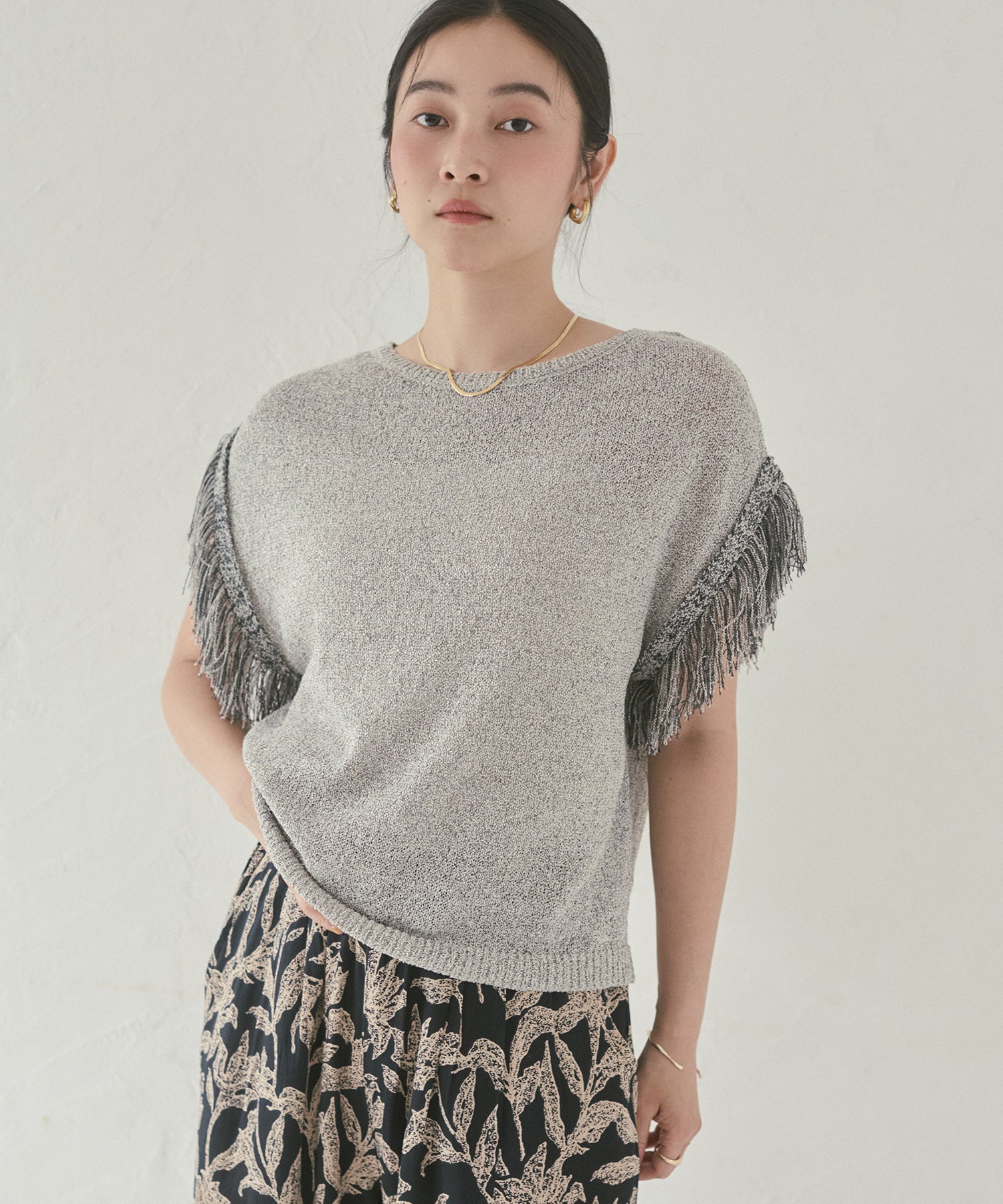 SEQUINED FRINGE-SLEEVE KNIT