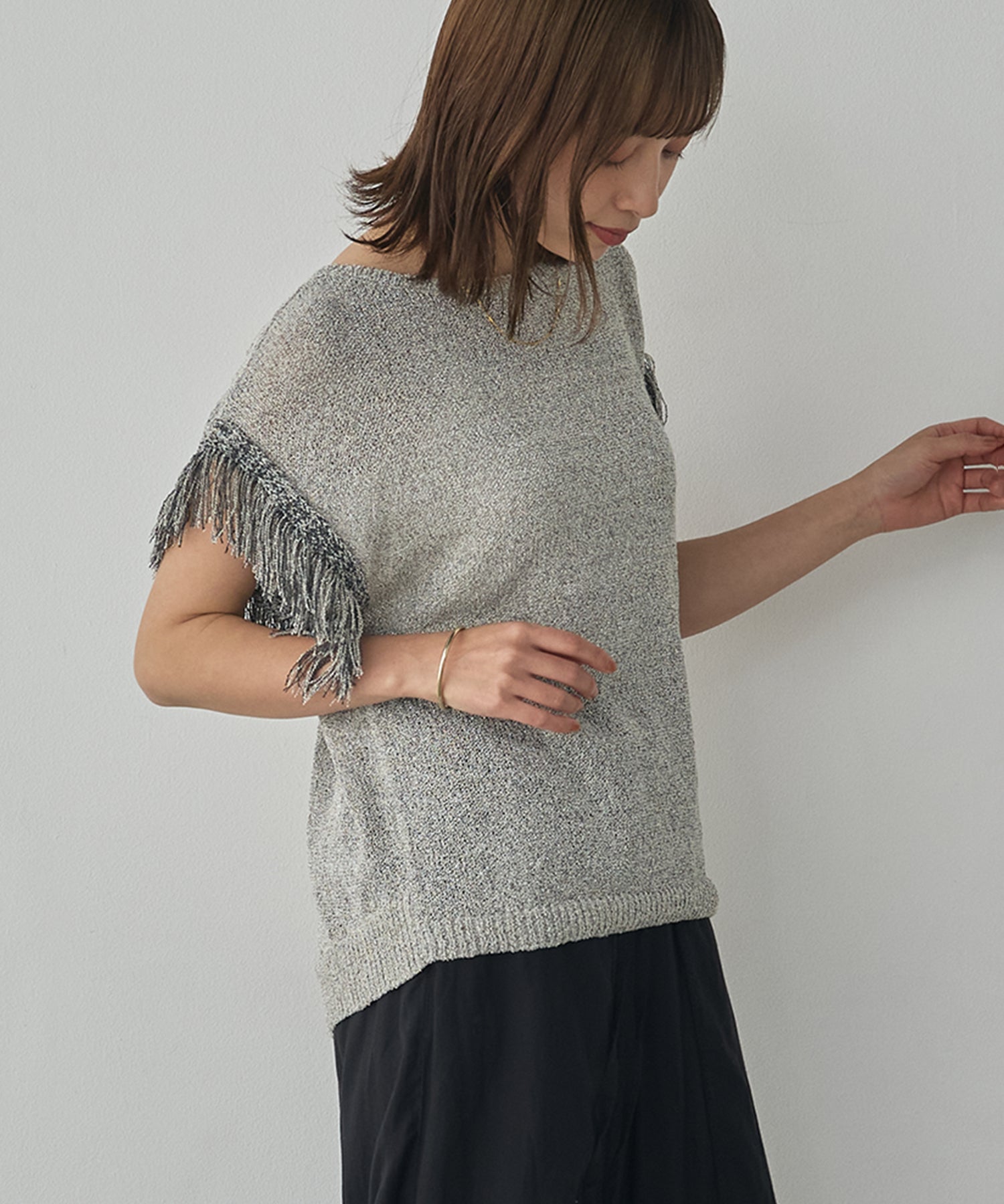 SEQUINED FRINGE-SLEEVE KNIT