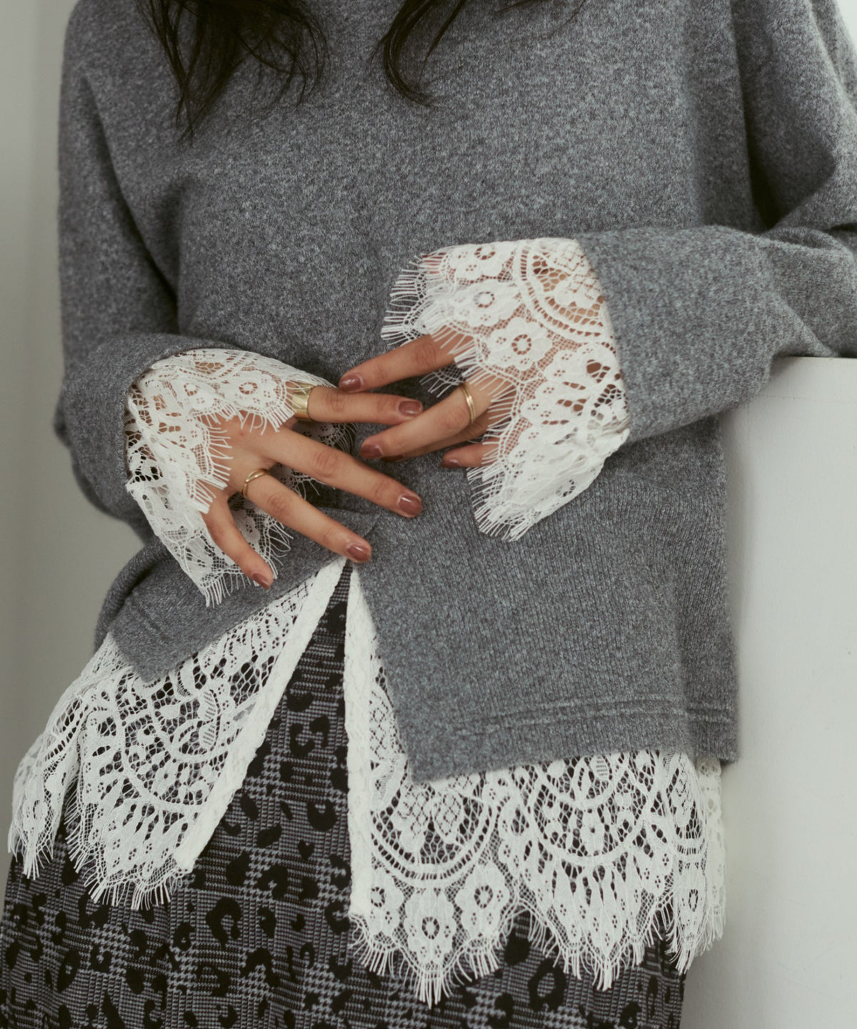 CASHMERE-TOUCH LACE-INLAID KNIT