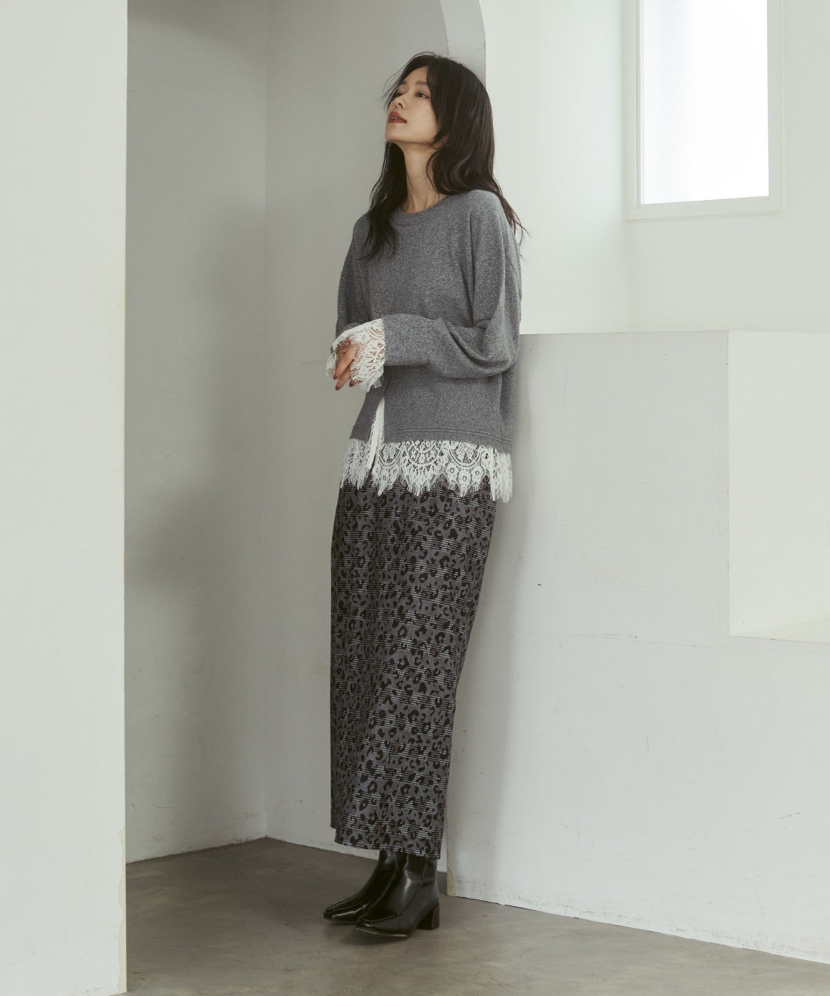 CASHMERE-TOUCH LACE-INLAID KNIT