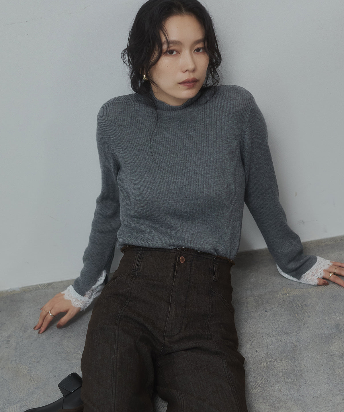 LACE-TRIMMED DOCKING KNIT