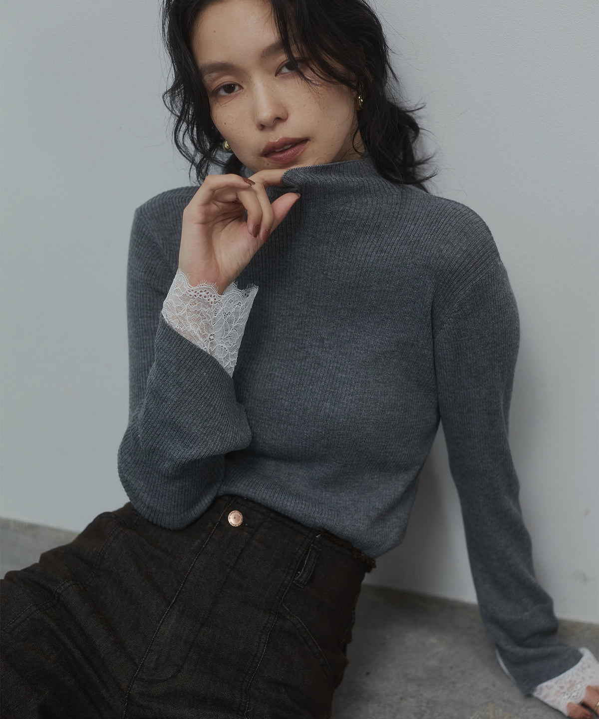 LACE-TRIMMED DOCKING KNIT