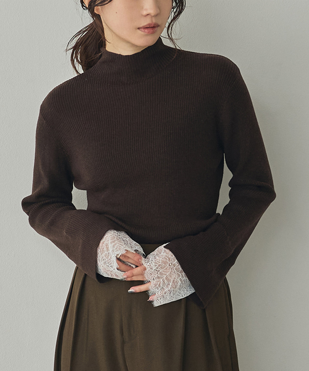 LACE-TRIMMED DOCKING KNIT