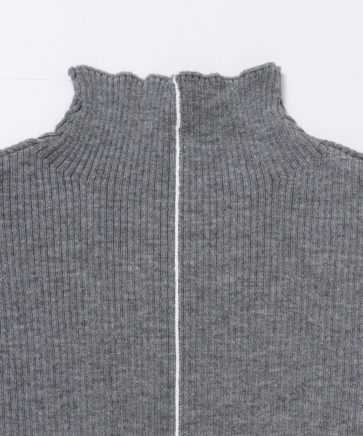 LACE-TRIMMED DOCKING KNIT