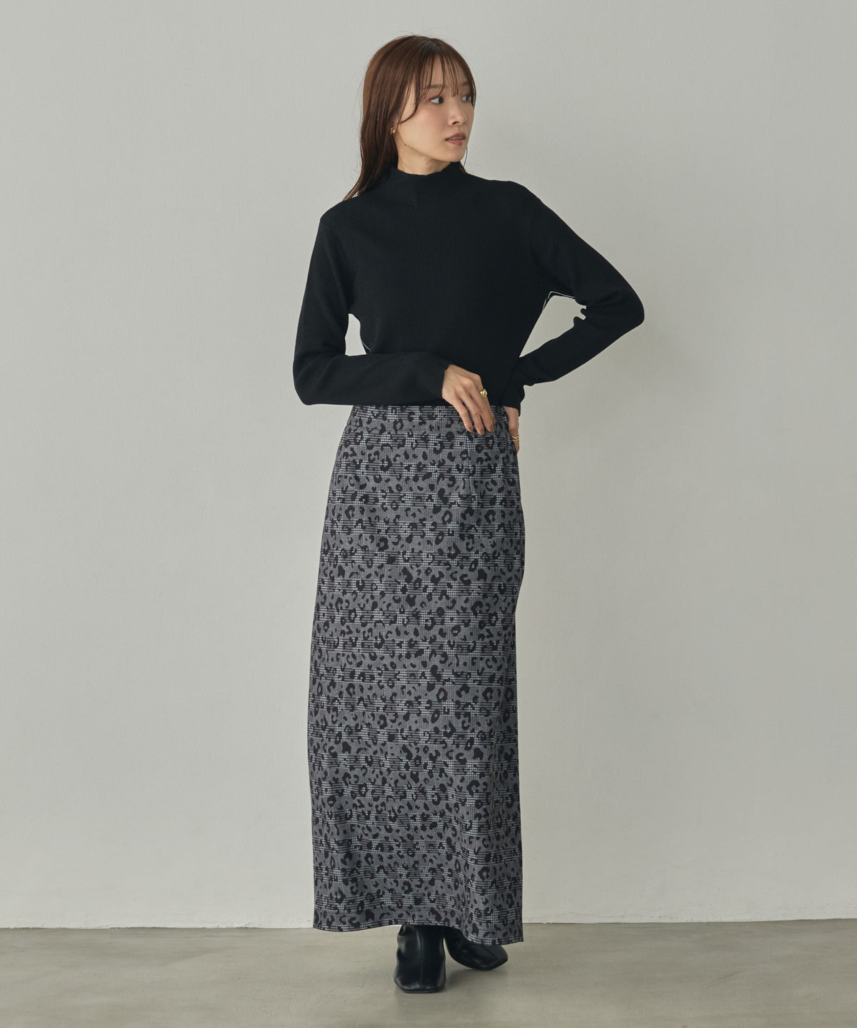STRIPED WOOL-BLEND KNIT