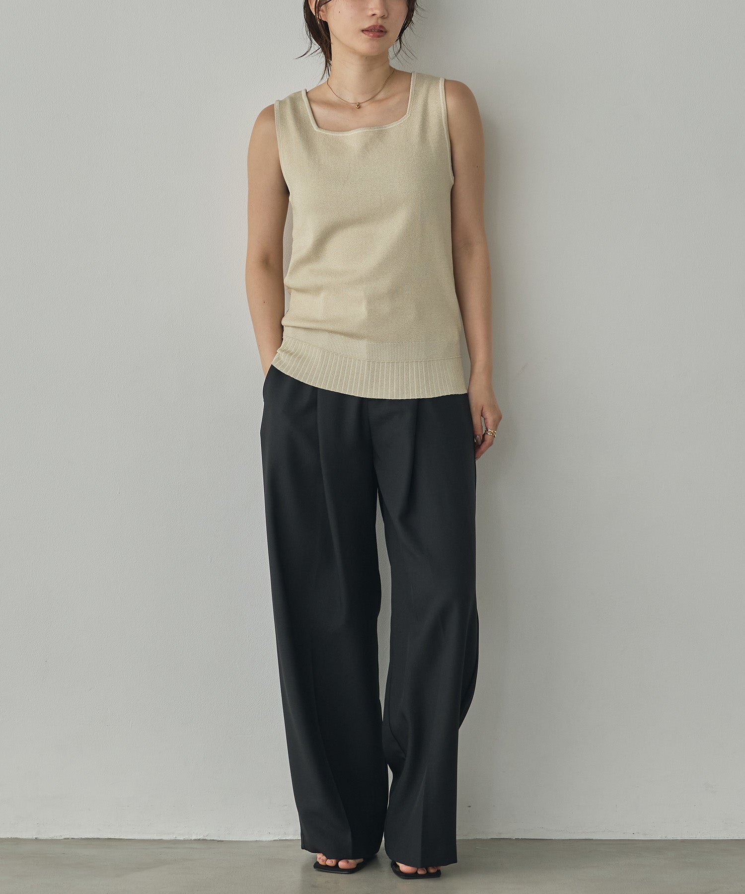 V-NECK SEQUIN-KNIT SQUARE-NECK TANK TOP