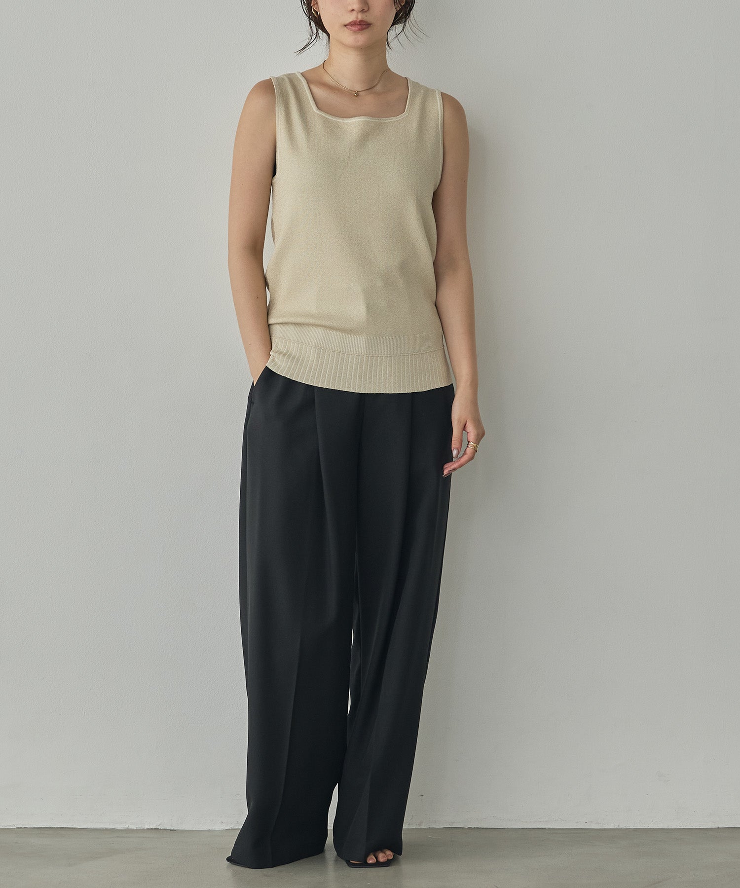 V-NECK SEQUIN-KNIT SQUARE-NECK TANK TOP
