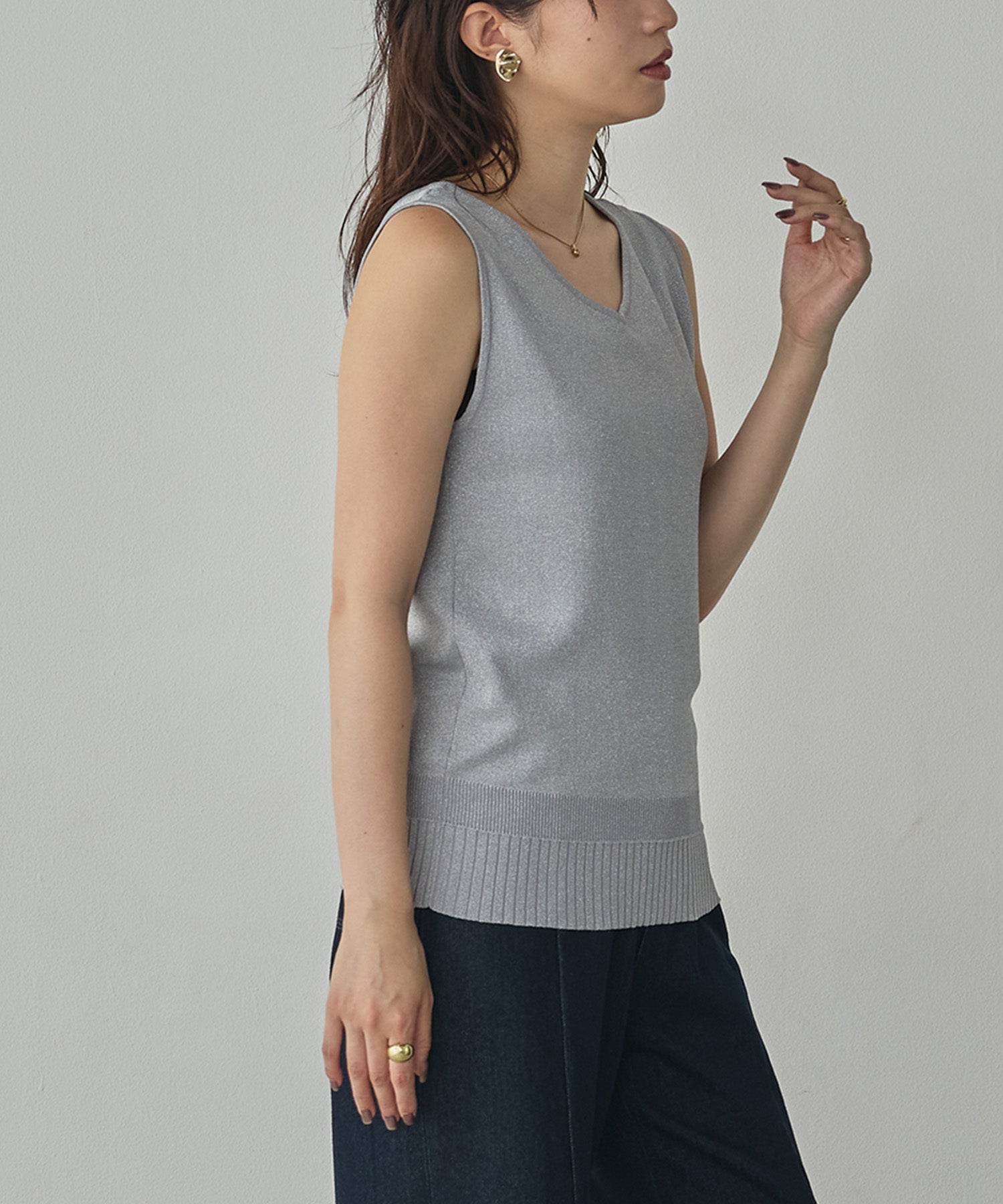 V-NECK SEQUIN-KNIT SQUARE-NECK TANK TOP