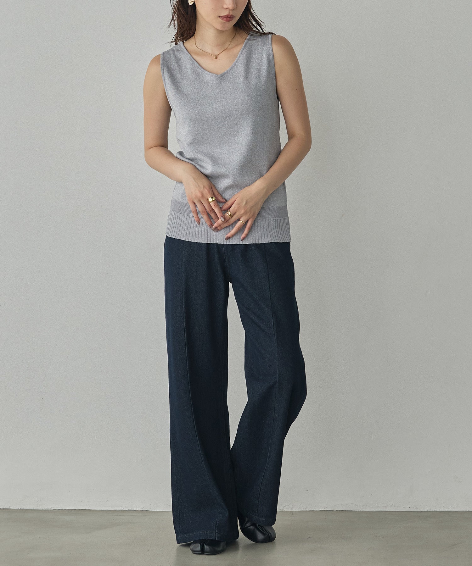 V-NECK SEQUIN-KNIT SQUARE-NECK TANK TOP