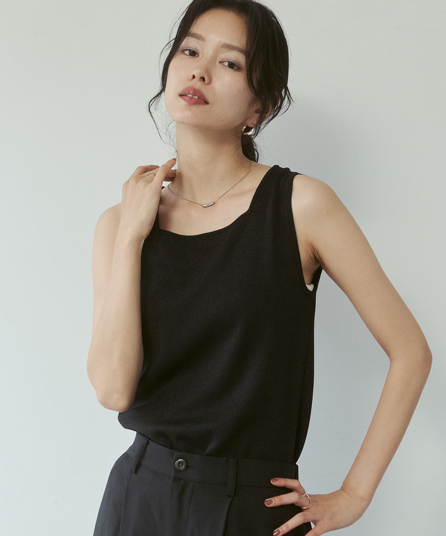 V-NECK SEQUIN-KNIT SQUARE-NECK TANK TOP