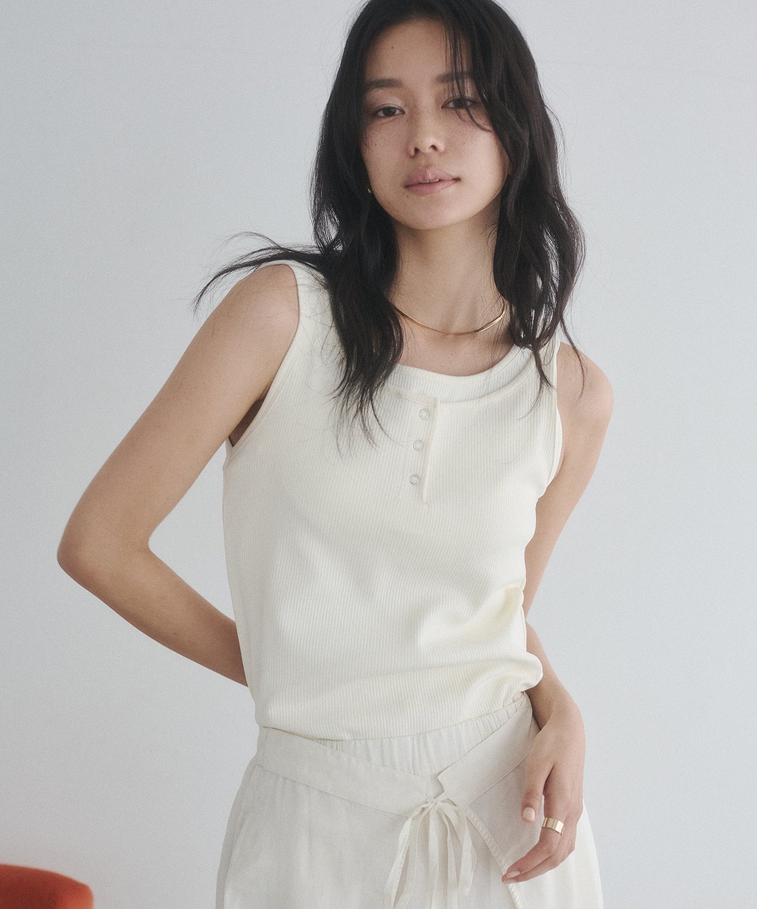 LAYERED RIBBED TANK TOP