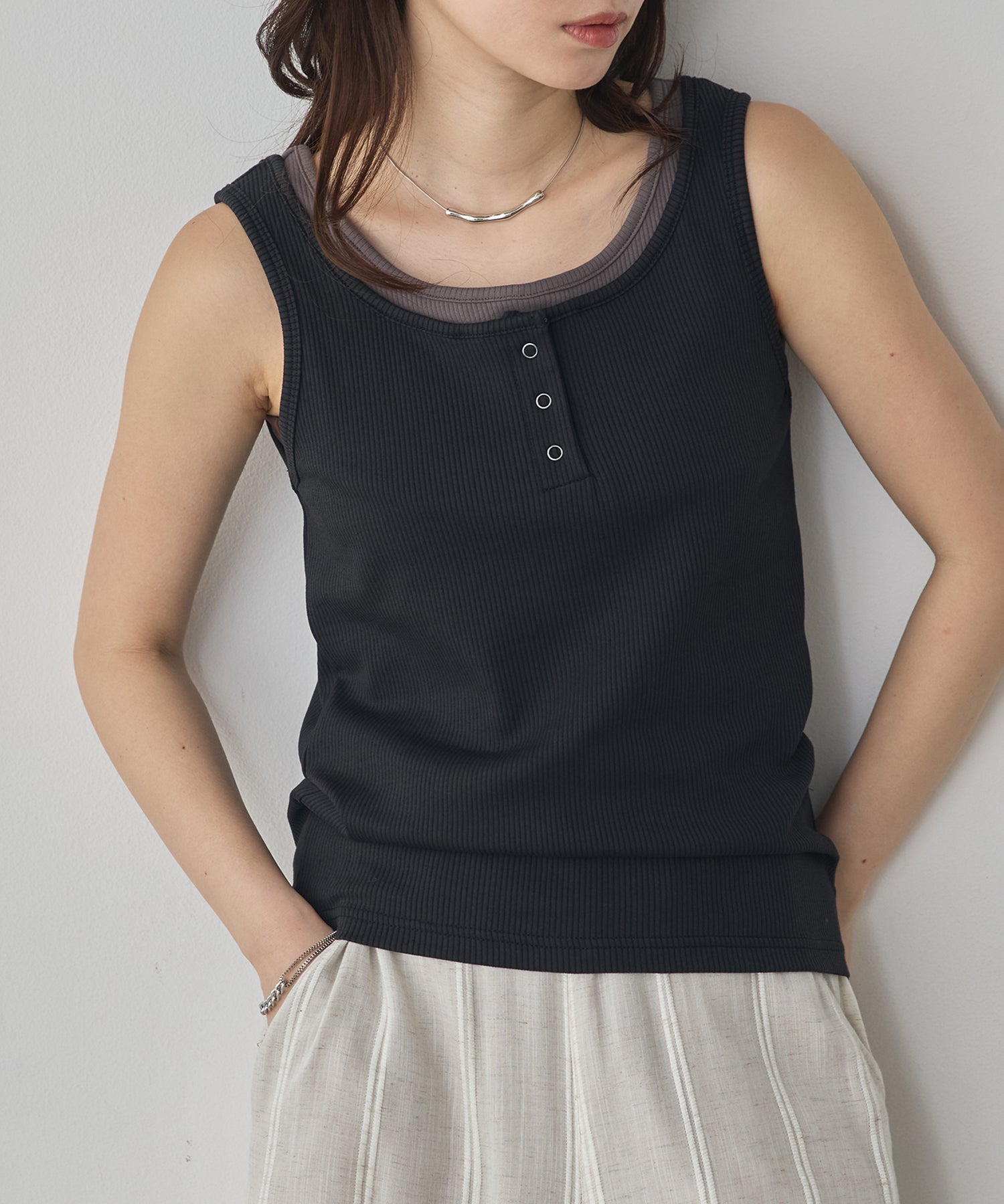LAYERED RIBBED TANK TOP