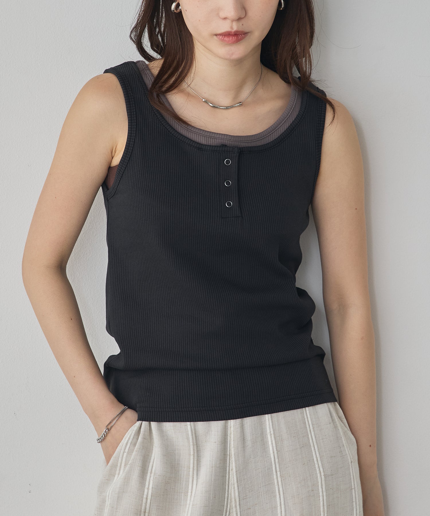 LAYERED RIBBED TANK TOP
