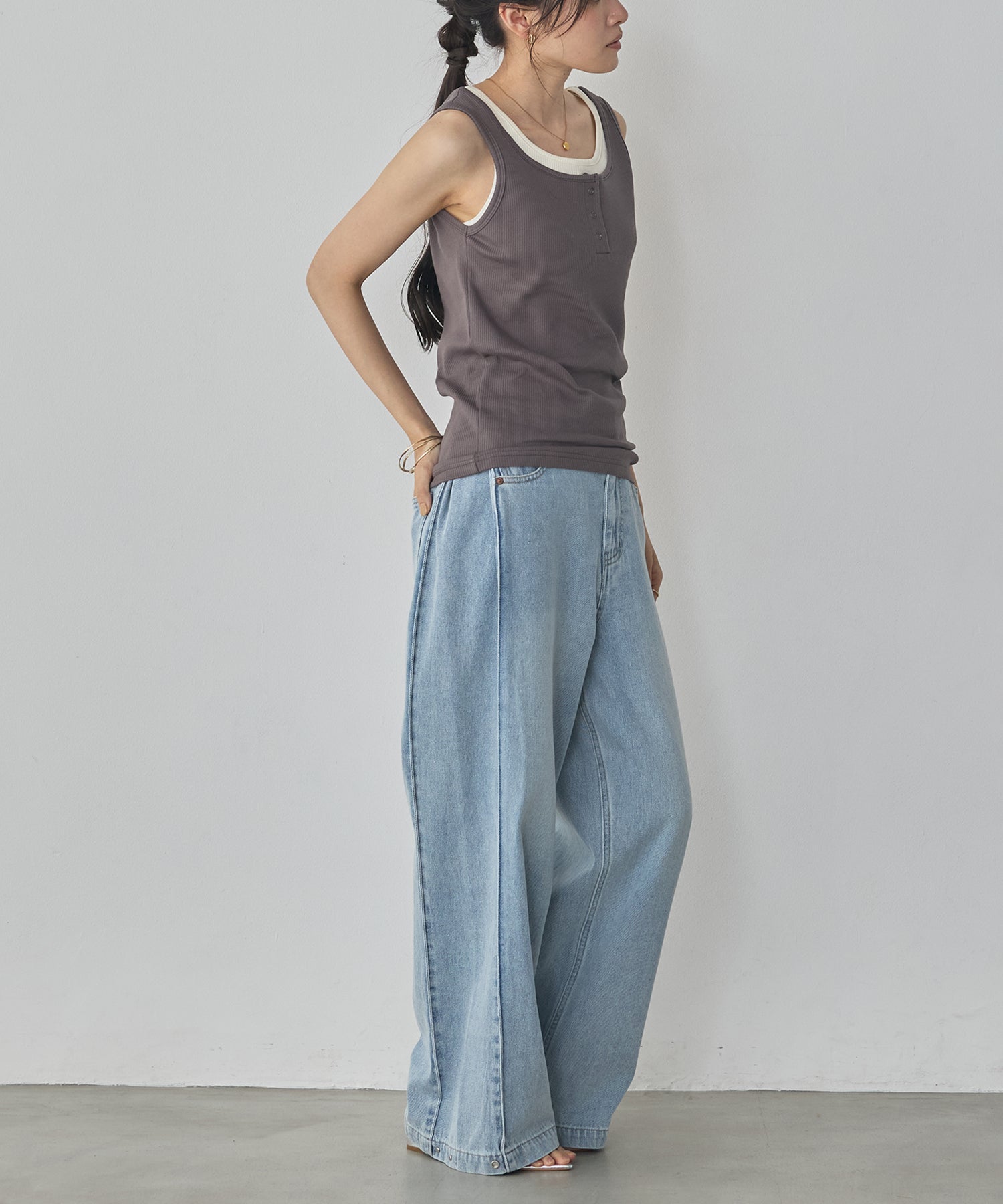 LAYERED RIBBED TANK TOP