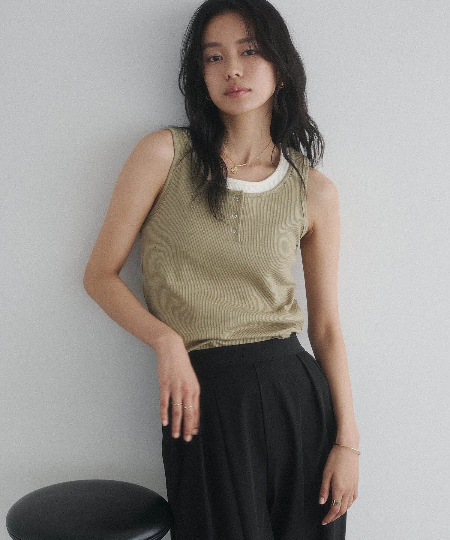 LAYERED RIBBED TANK TOP
