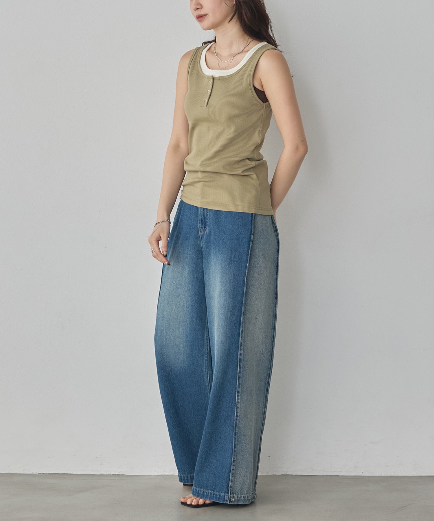 LAYERED RIBBED TANK TOP