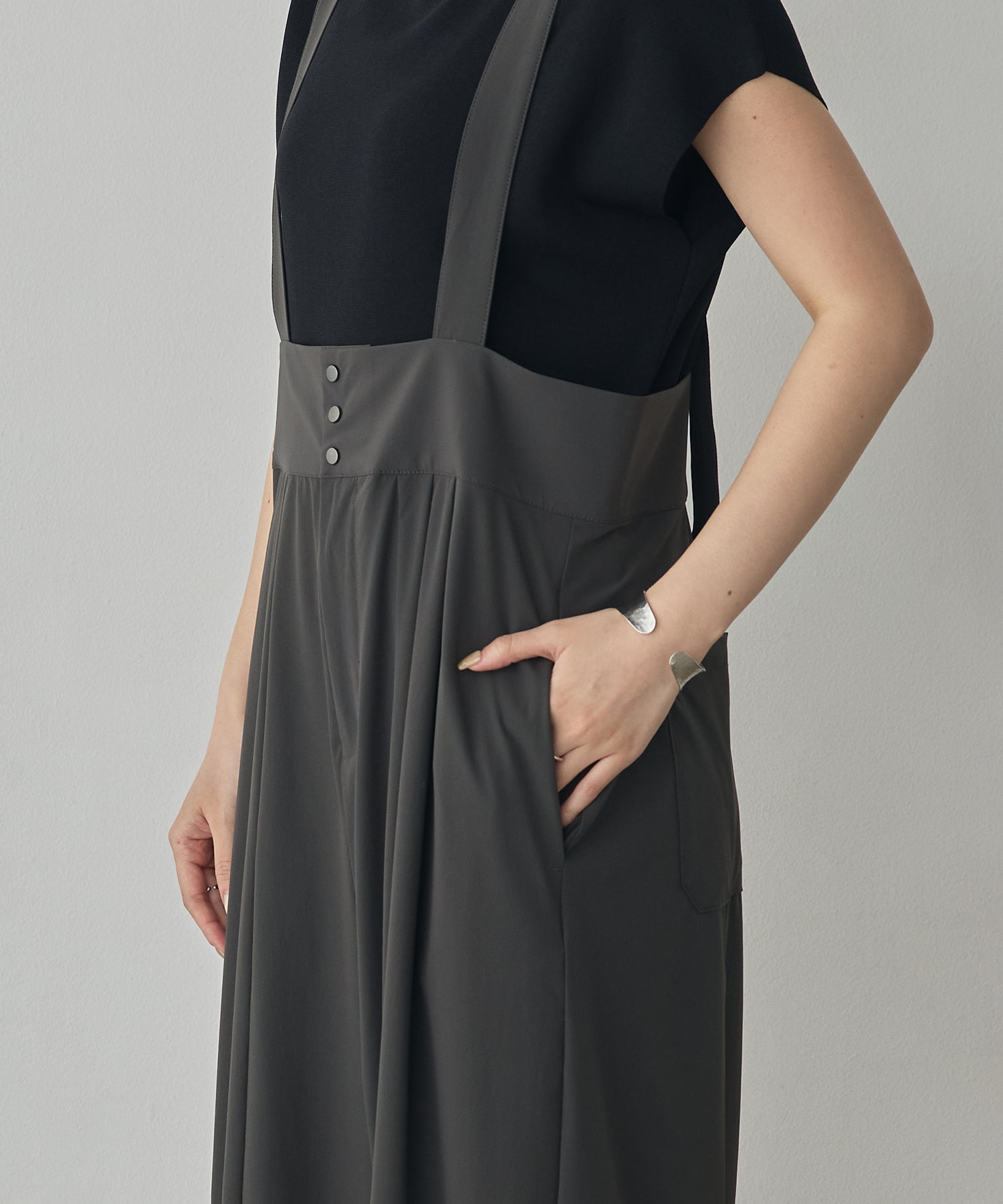 ICE TOUCH] THICK COCOON OVERALLS