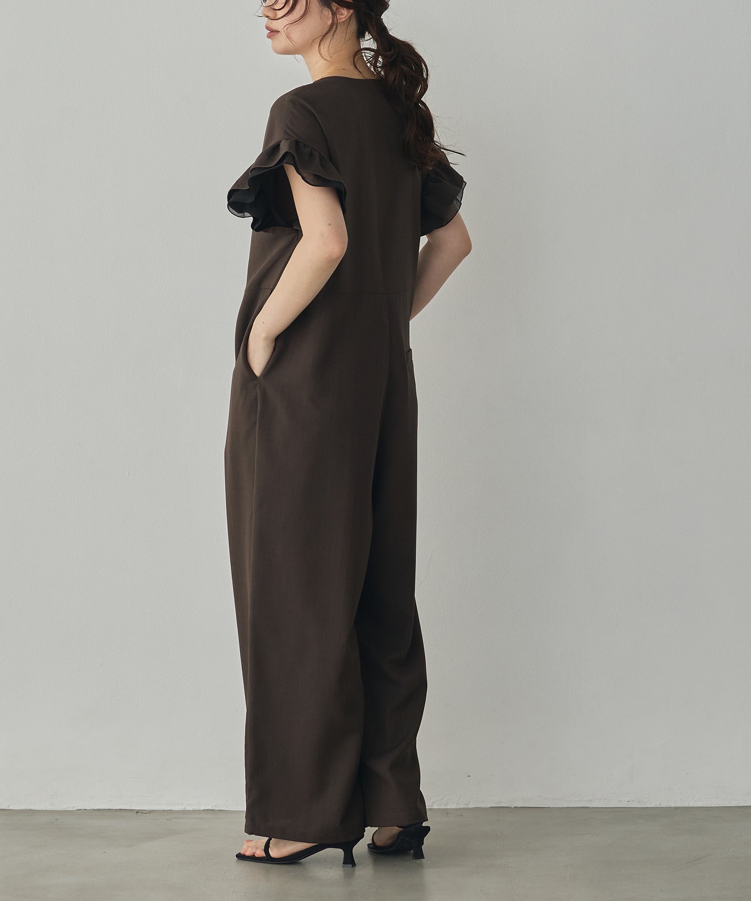 LINEN-LIKE RUFFLE-SLEEVE JUMPSUIT